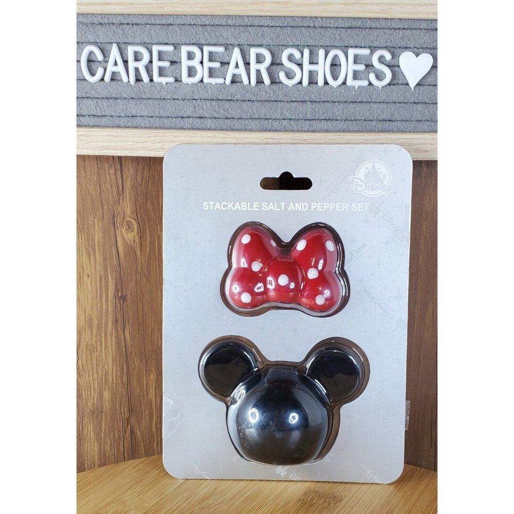 Disney Parks Mickey Minnie Mouse Stackable Salt and Pepper Shakers Ceramic